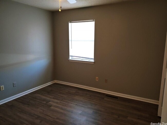 Building Photo - 2405 Washington Ave