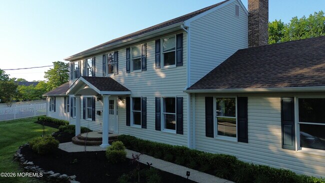 Building Photo - 220 Branch Ave