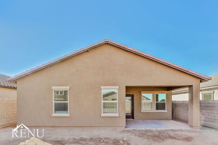 Building Photo - 18371 Conquistador Dr