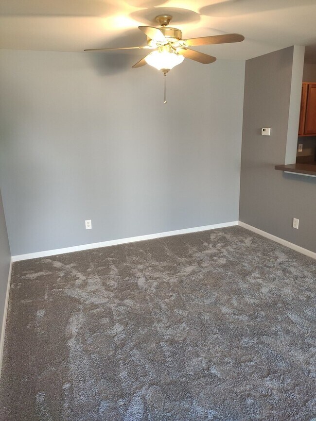 Building Photo - 148 Bertram Dr