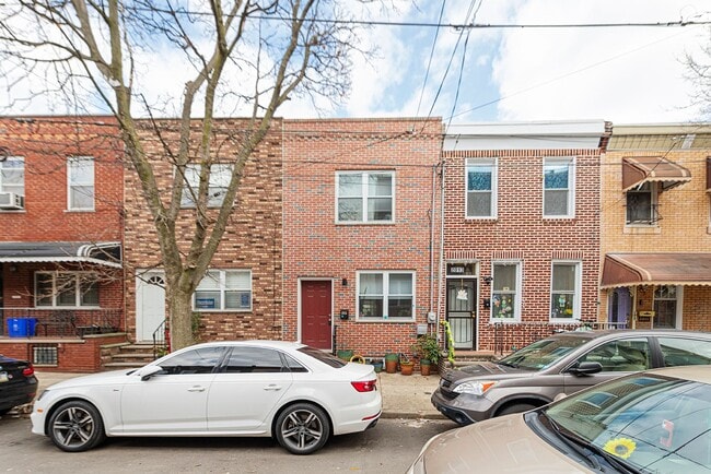 Building Photo - Point Breeze 2 Bedroom, 2.5 Bathroom Home