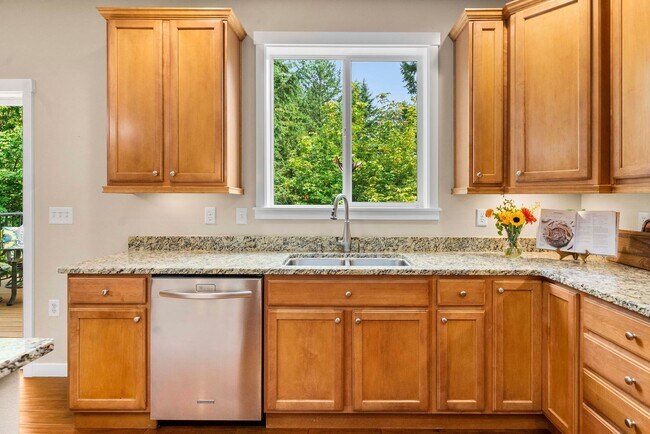 Building Photo - 2030 Nelson St