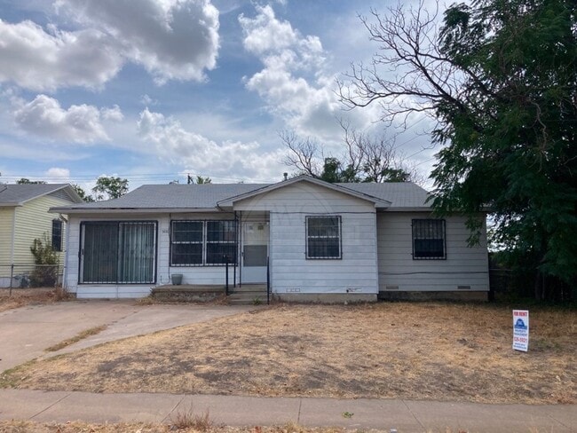 Primary Photo - 908 Jefferies, Killeen