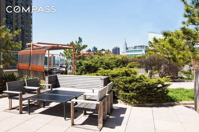 Building Photo - 46-30 Center Blvd