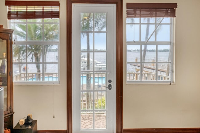 Building Photo - 149 Harbors Way