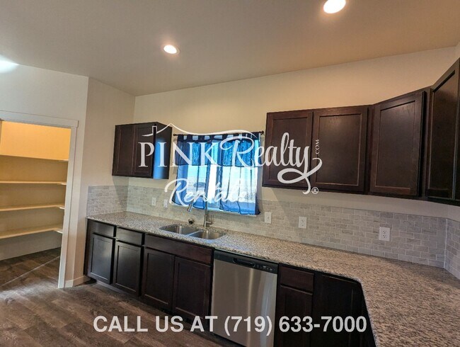 Building Photo - 1672 E Purcell Blvd