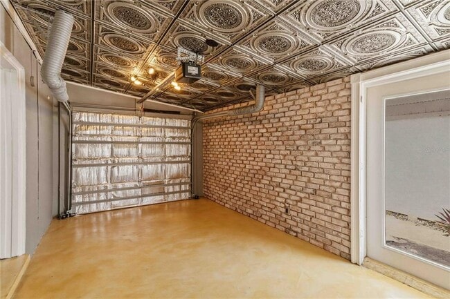 Building Photo - 2713 W Braddock St
