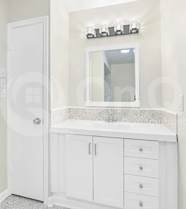 Building Photo - 306 Wildbriar Dr