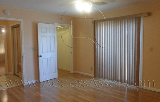 Building Photo - Great Single Story 3 Bed/2 Bath Home In Cathedral City!