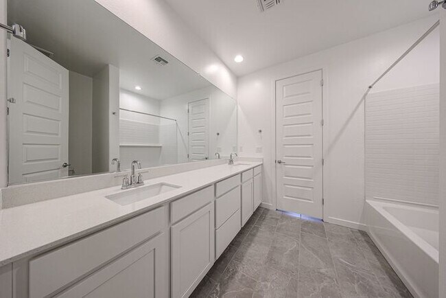 Building Photo - NEW 5 Bedroom 3 Bathroom Home Available fo...