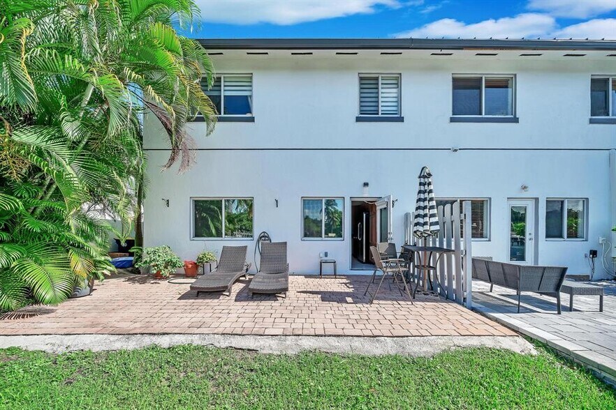 Primary Photo - 2724 Treasure Cove Cir