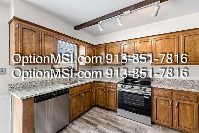 Building Photo - 1/2 month free if moved in by 2/28!! A great place to call home!!