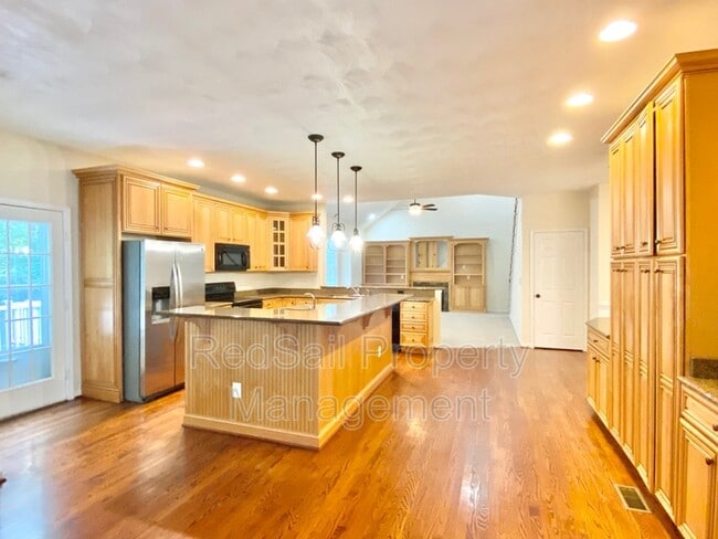 Building Photo - 13016 Lighthouse Ln