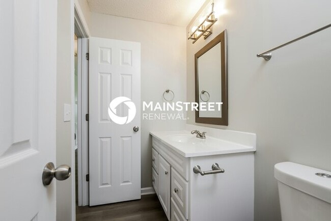 Building Photo - 3 Bedroom Pet-Friendly Home in GREENSBORO,...