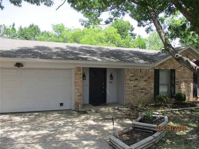 Primary Photo - 609 Spring Garden Dr