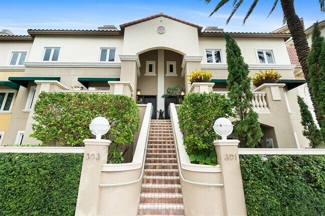 Primary Photo - 301 Tarpon Dr