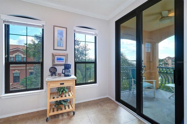 Building Photo - 2749 Via Cipriani