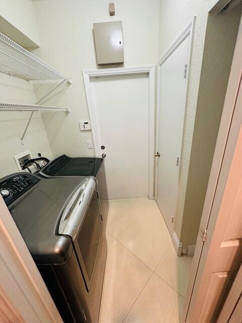 Building Photo - 5245 Sancerre Cir