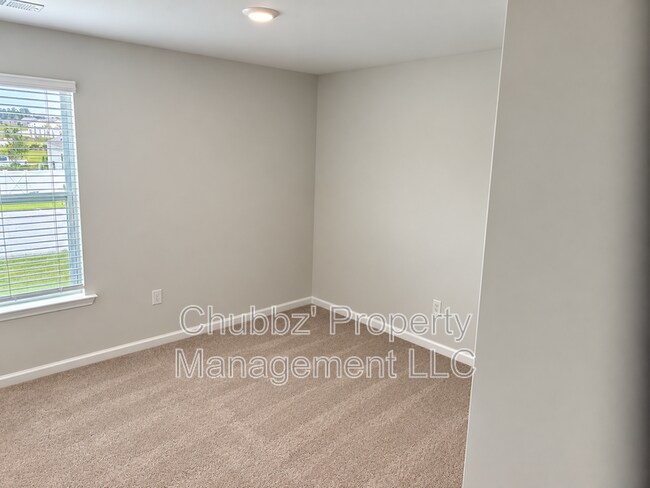 Building Photo - 2126 Sanctum St