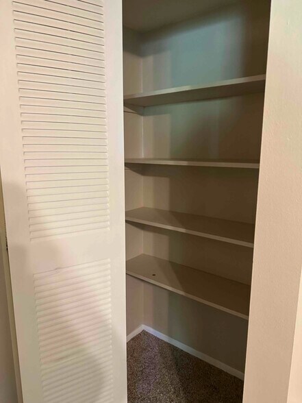 Building Photo - 200 Maitland Ave