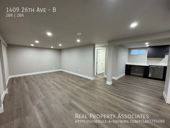 Building Photo - 1409 26th Ave