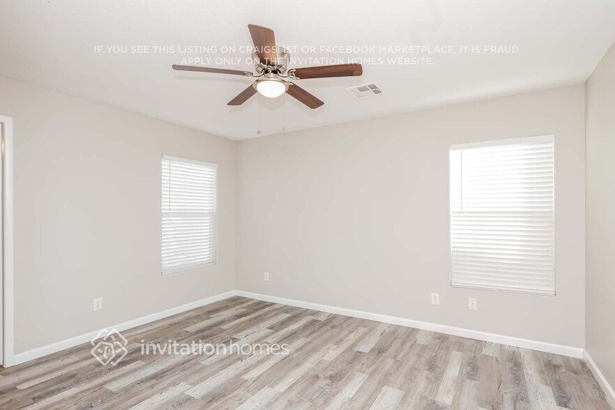 Building Photo - 663 Haunts Walk Ave