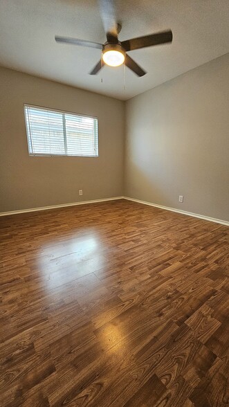 Building Photo - 159 Blue Juniper