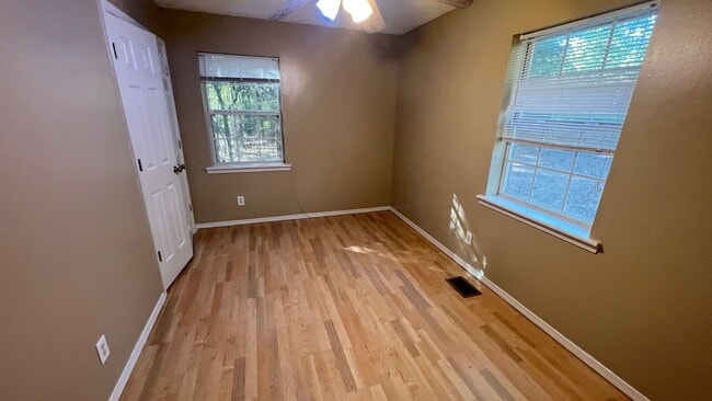 Building Photo - 110 Hill Blvd