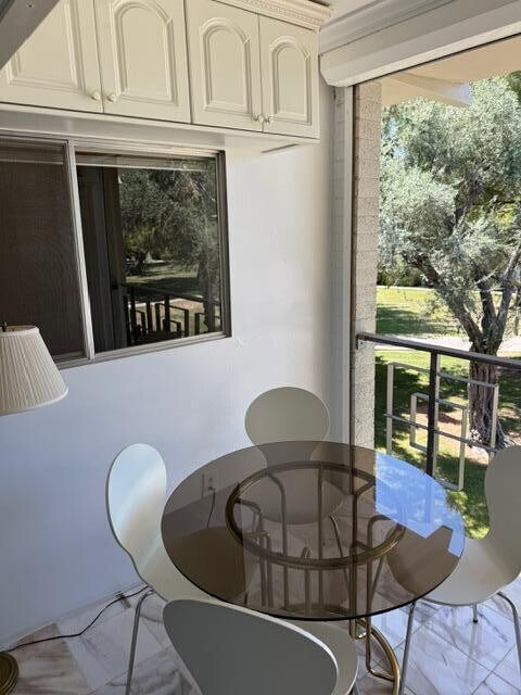 Building Photo - 6125 E Indian School Rd