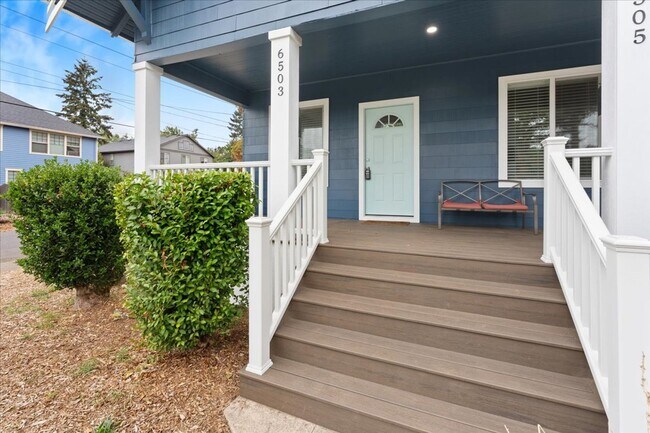 Building Photo - KJKLLC-Carlton Street