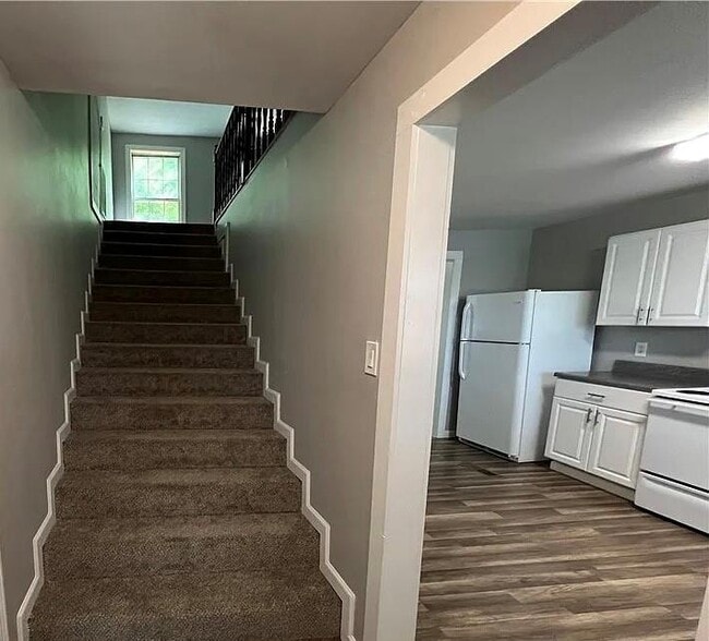 Building Photo - 3025 Maysville Rd