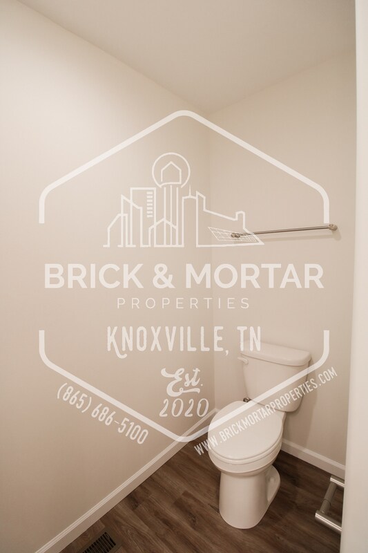 Building Photo - 4819 McCloud Rd