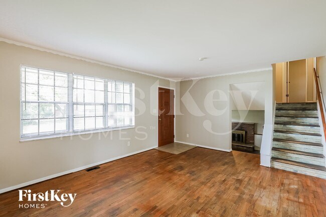 Building Photo - 3618 Ferncliff Ave