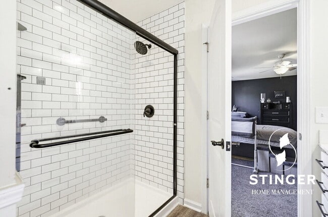 Building Photo - 100 Patriot Ct