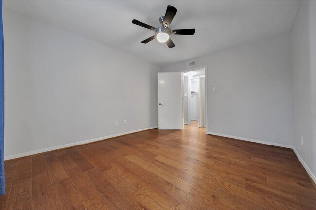 Building Photo - 3500 Tangle Brush Dr