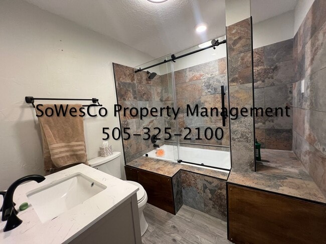 Building Photo - FULLY FURNISHED 4 Bedroom 2 Bath with Breathtaking Views