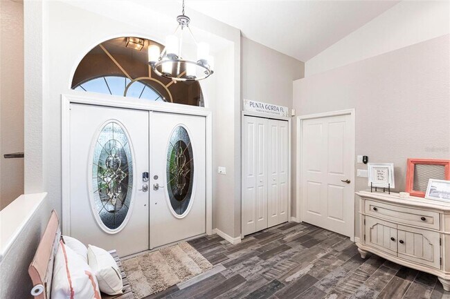 Building Photo - 1503 Suzi St