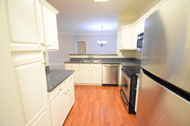 Building Photo - 16423 Golden River Ln