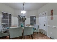 Building Photo - 1402 Vineyard Dr