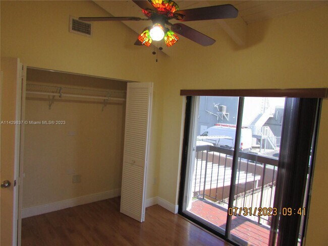 Building Photo - 1801 SW 107th Ave