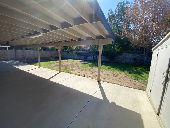 Building Photo - Cozy NW Visalia Home Rent Ready!