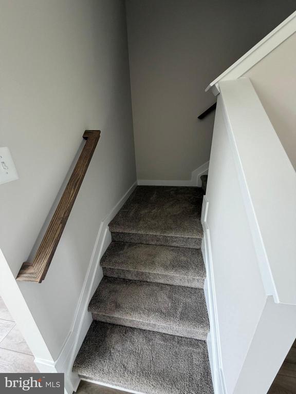 Building Photo - 368 Mingo Way