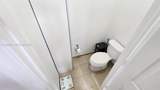 Building Photo - 10032 NW 87th Terrace