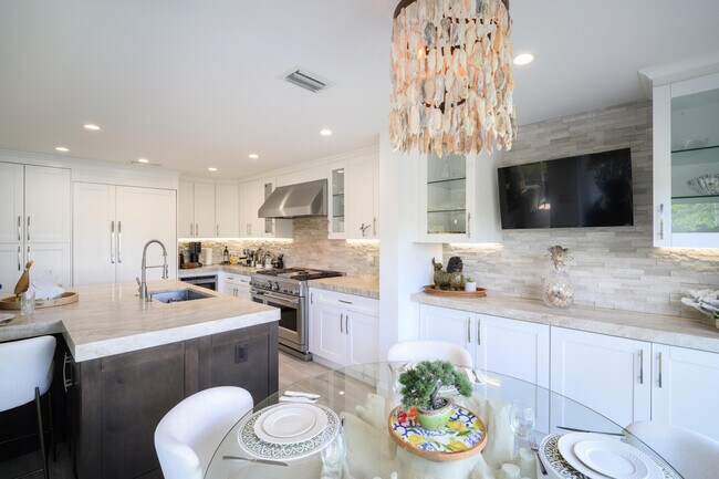 Building Photo - 5246 Boca Marina Cir S