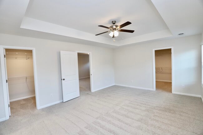 Building Photo - 1960 Barnhart Dr