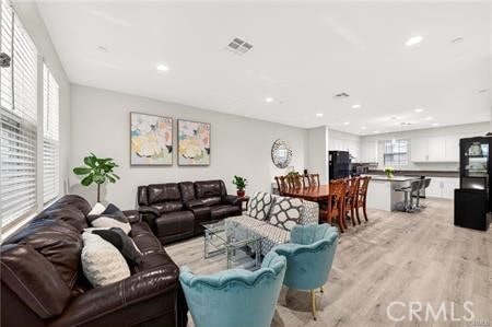 Building Photo - 6926 Cottonwood Ln