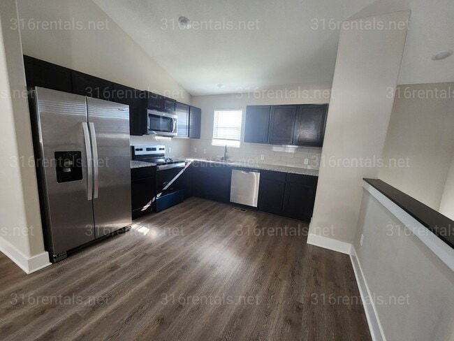 Building Photo - 5258 N Plumthicket St
