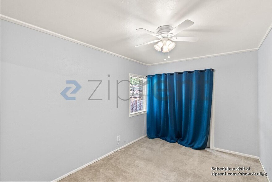Building Photo - 277 W Juana Ave