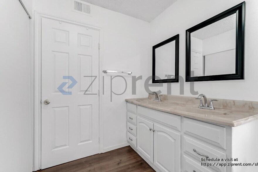 Building Photo - 2410 El Cid Ct