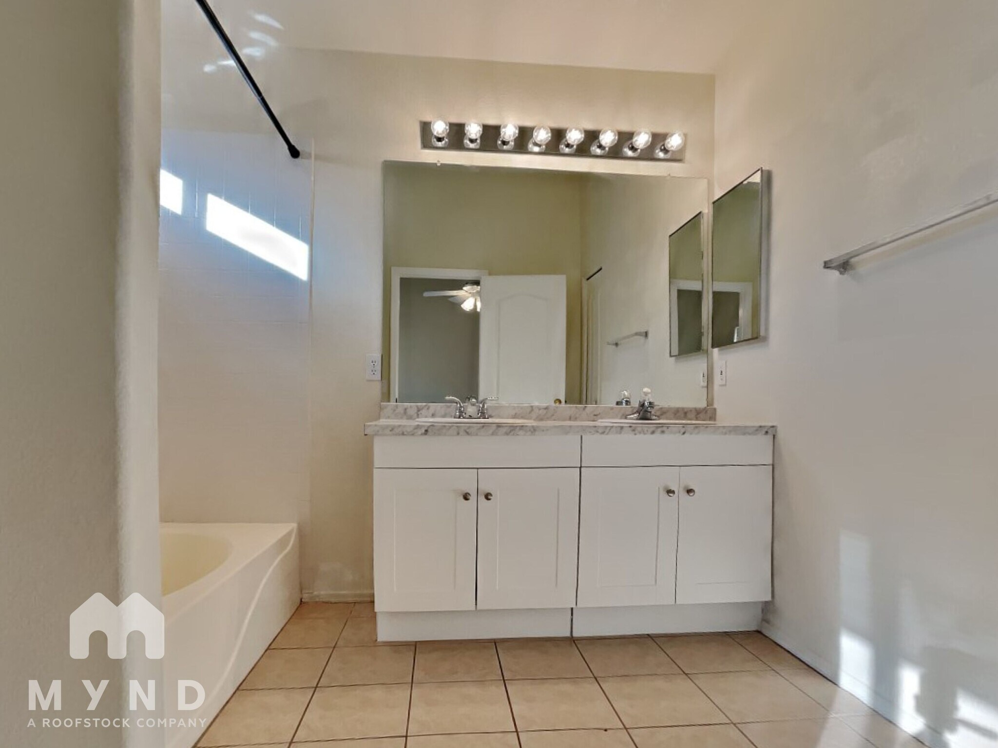 Building Photo - 9670 E Mt Baldy Way